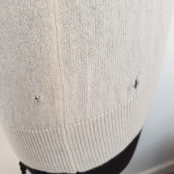 C by BLOOMINGDALE'S Ivory Cashmere V-Neck Sweater Sz S crafting see defects - Picture 7 of 7